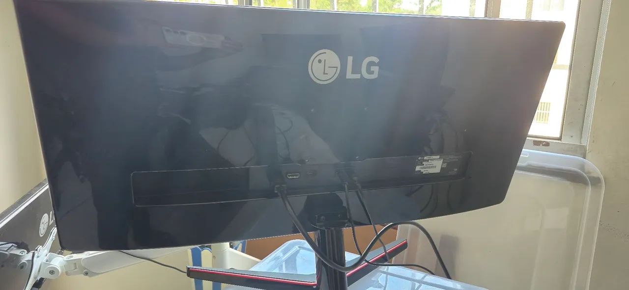 Monitor LG ultrawide 29" e um de 25" - Foto 2