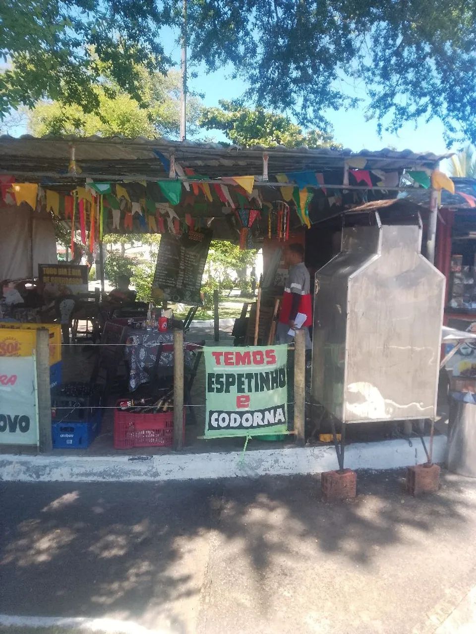 Vendo ponto comercial bem localizado - Foto 2