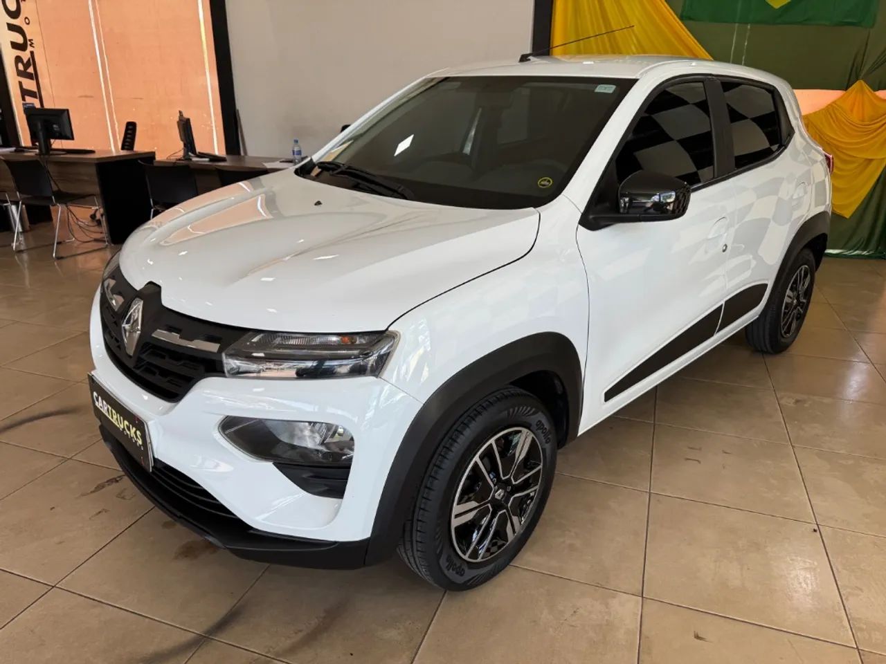 Renault Kwid 1.0 Intense 2023 - Foto 3