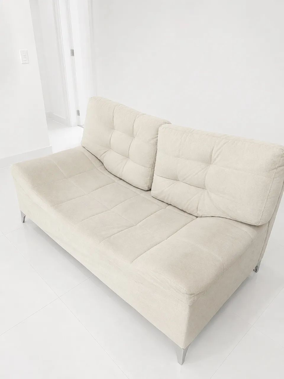 Jogo de sofá 3 e 2 lugares off white  - Foto 2