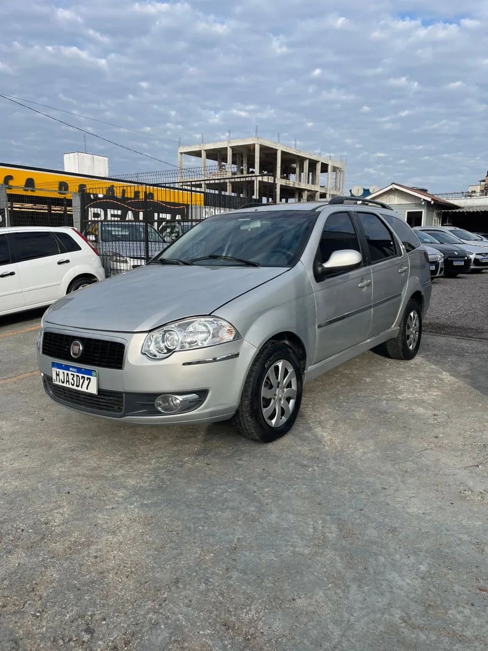 Fiat Palio Week. Attractive 1.4 Fire Flex 8V 2012 - Foto 2