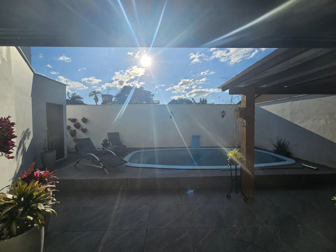 CASA AMPLA, COMPLETA E COM EXCELENTE CUSTO-BENEFÍCIO - Foto 5