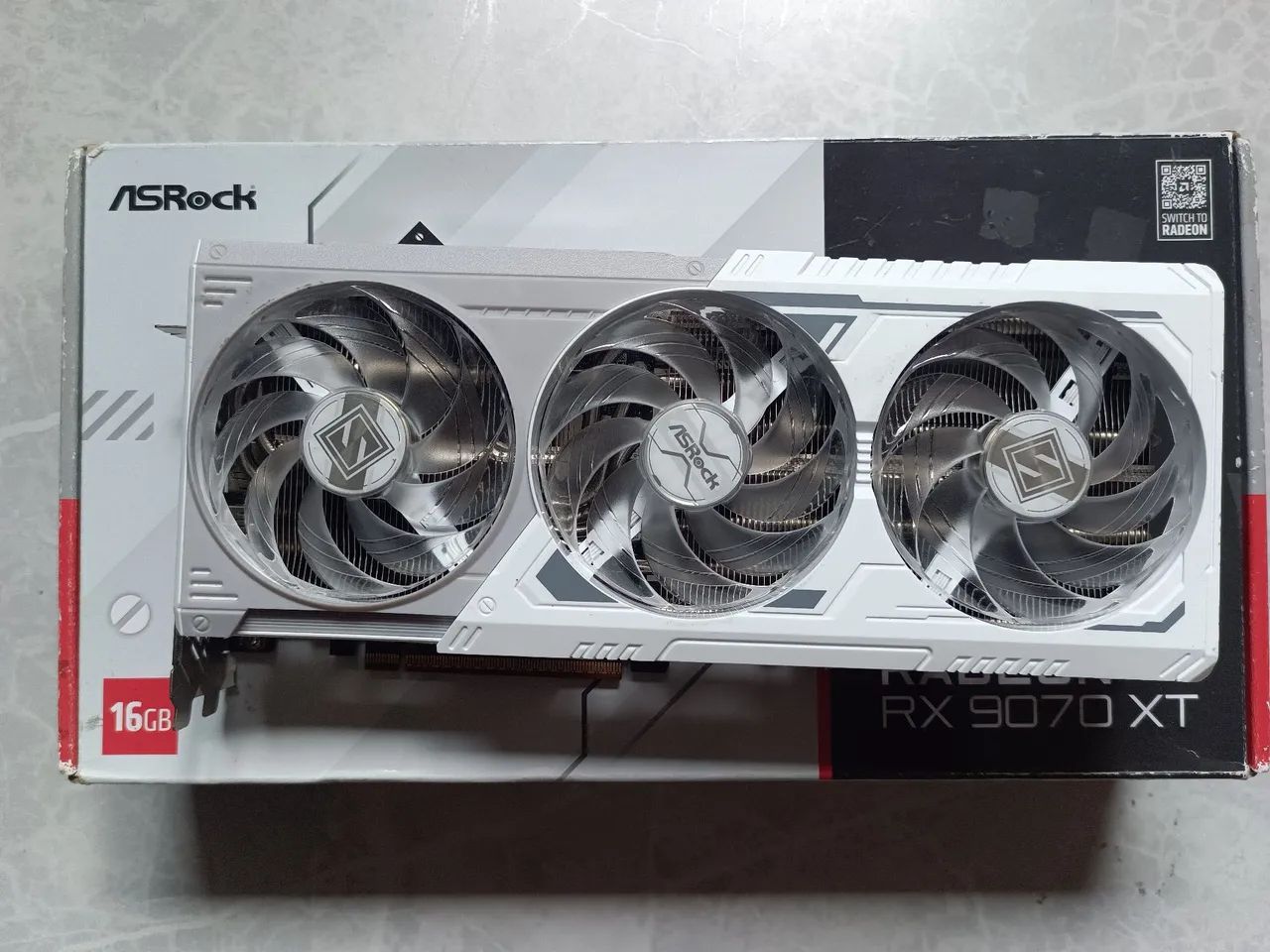 RX 9070xt Asrock steel legend white com defeito  - Foto 2