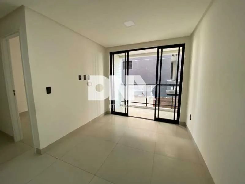 Apartamento 56m, 2 quartos, 300m do mar