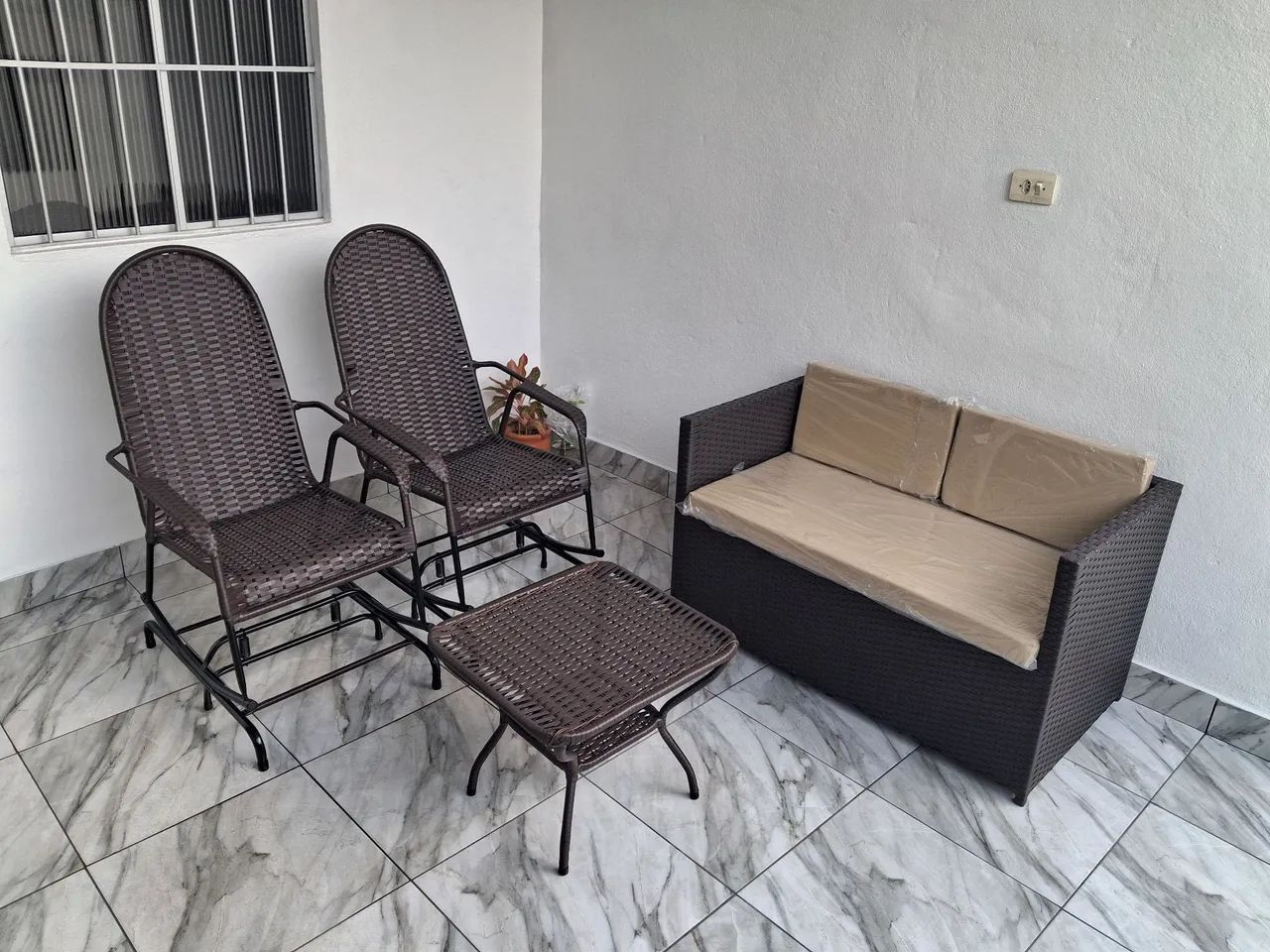 Jogo de varanda jardim área externa vime sintético  - Foto 2