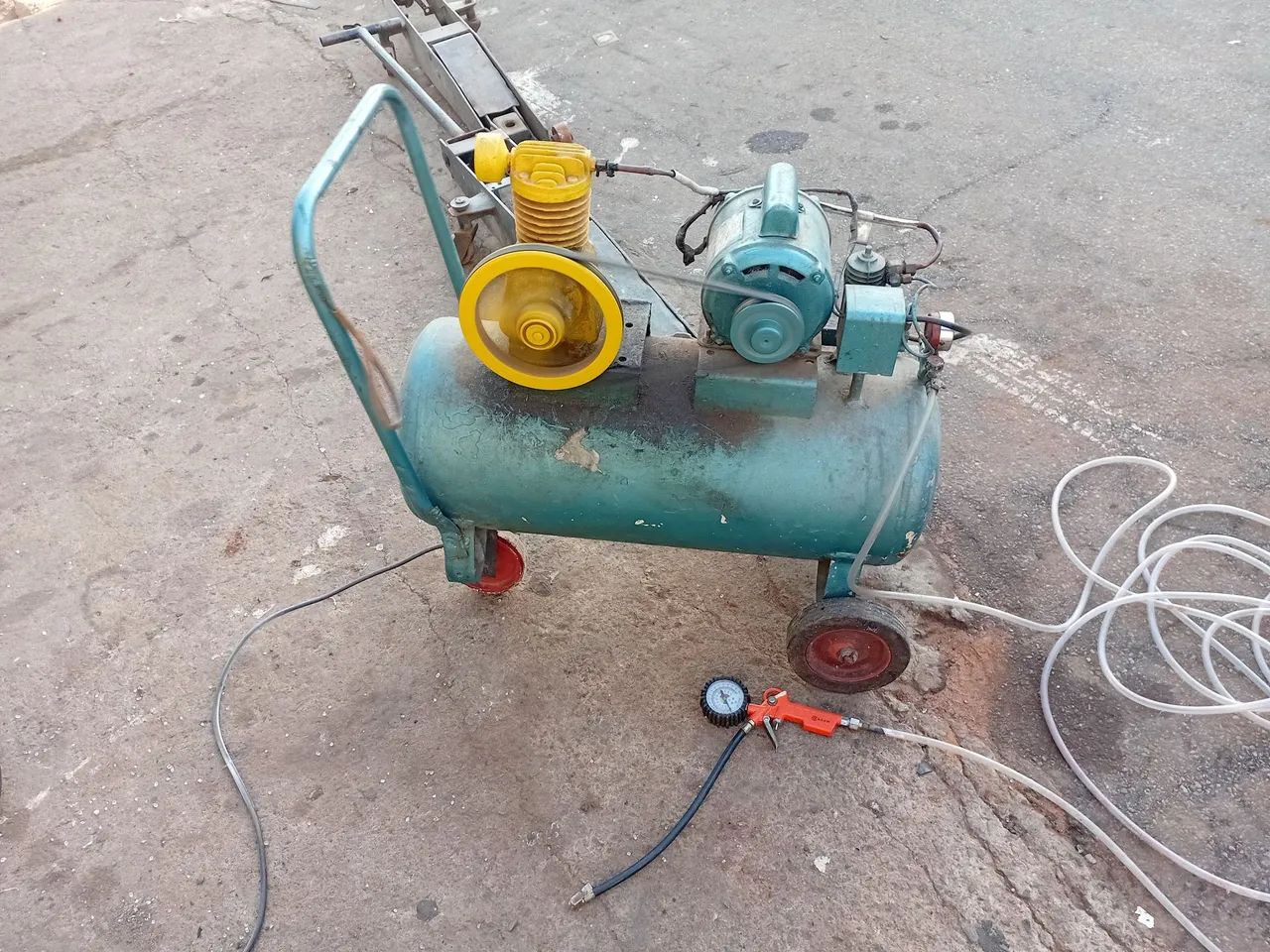 Compressor 