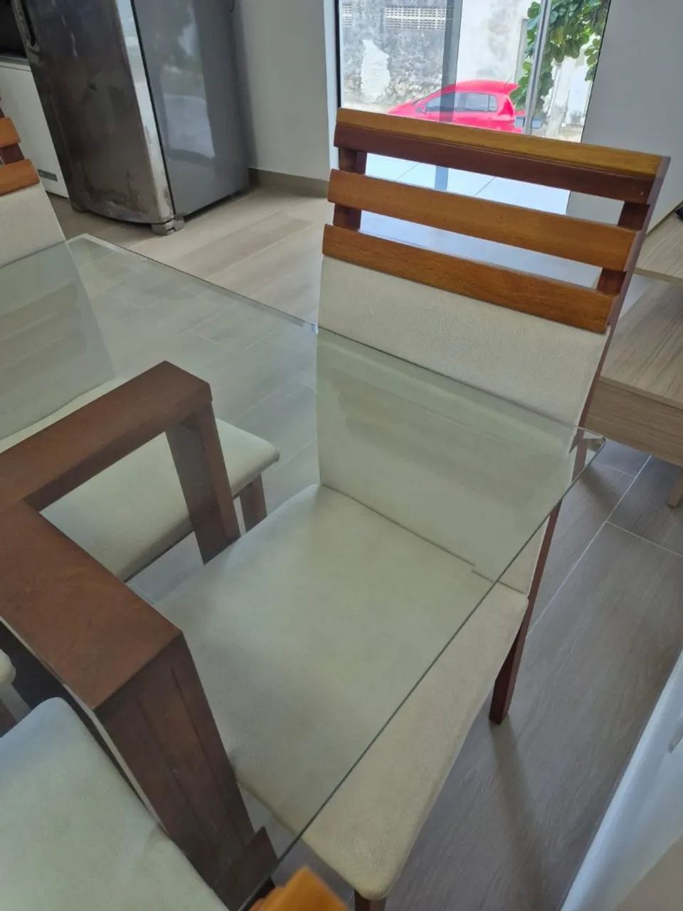 Conjunto mesa de jantar conservadíssima - Foto 5