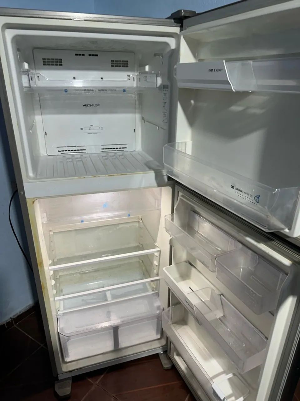 Vendesse geladeira Eletrolux funcionando perfeitamente faço entrega - Foto 5
