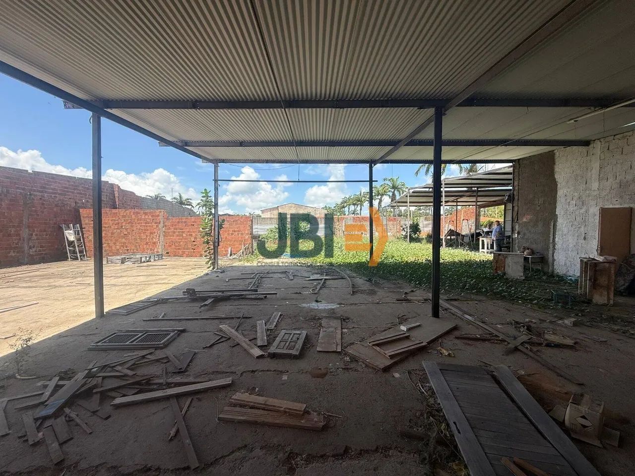 Vende-se ponto comercial e terreno em condomínio fechado - Foto 5