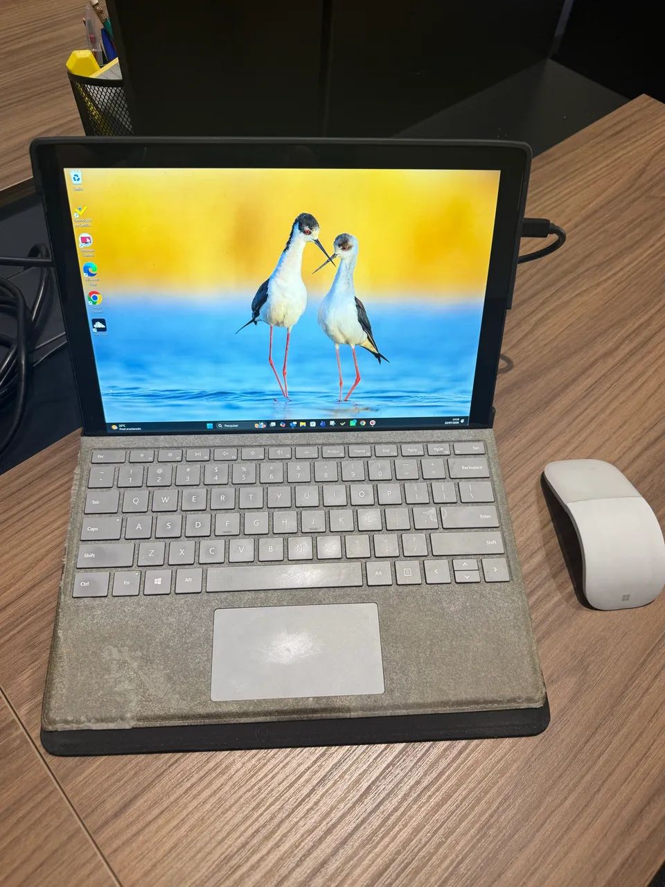 Microsoft Surface Pro 6 (Intel Core i7-8650U, 8 GB de RAM e 256 GB de SSD) - Foto 2