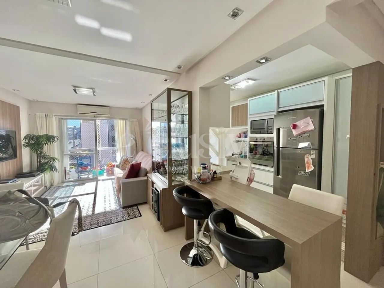 Apartamento 3 dormitórios em Coqueiros - Foto 4