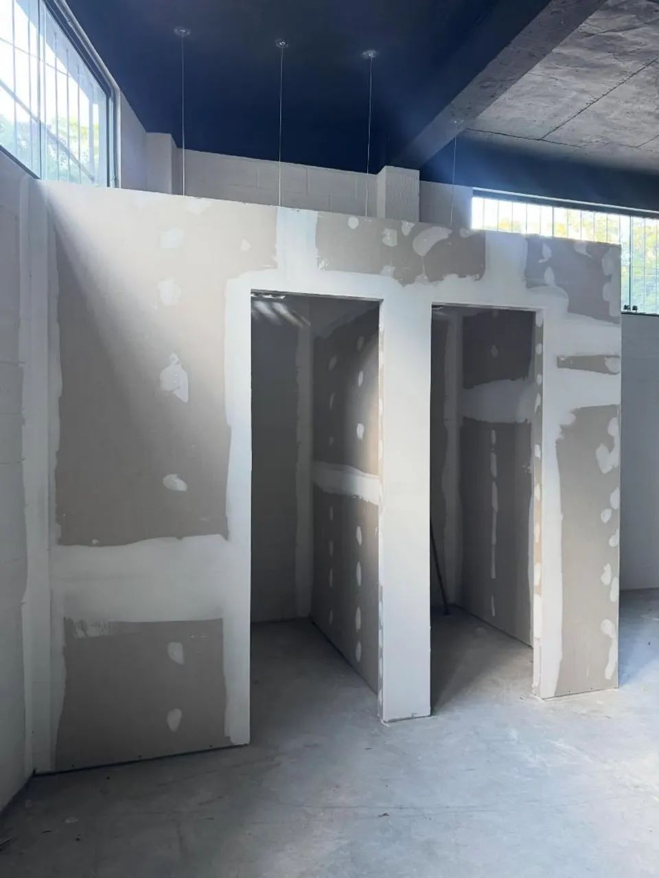 Forros e divisórias de gesso drywall  - Foto 3