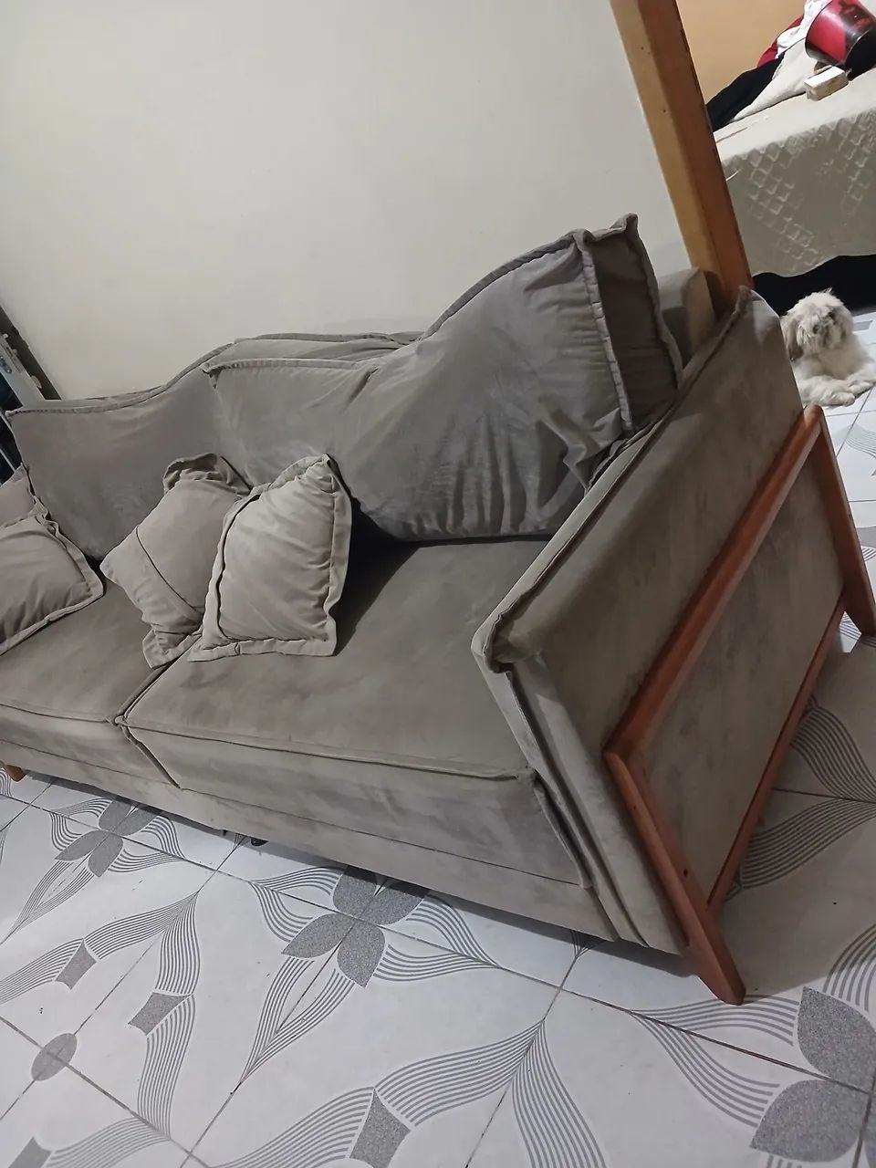 Vendo sofá de veludo cinza - Foto 3