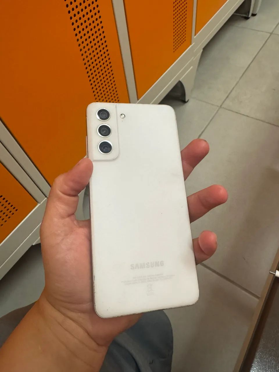 Vendo Galaxy S21 FE  - Foto 3