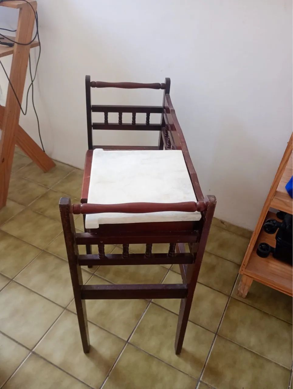 Vendo Mesa de telefone antiga  - Foto 2