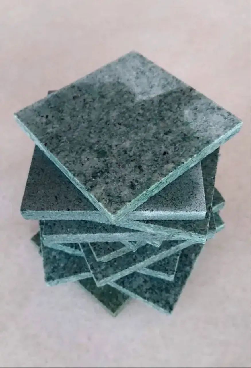 Hijau Stone Smooth Pool Tile 10x10 cm Matte Green