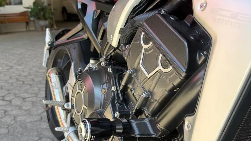 HONDA CB 1000R 2020 - Foto 3