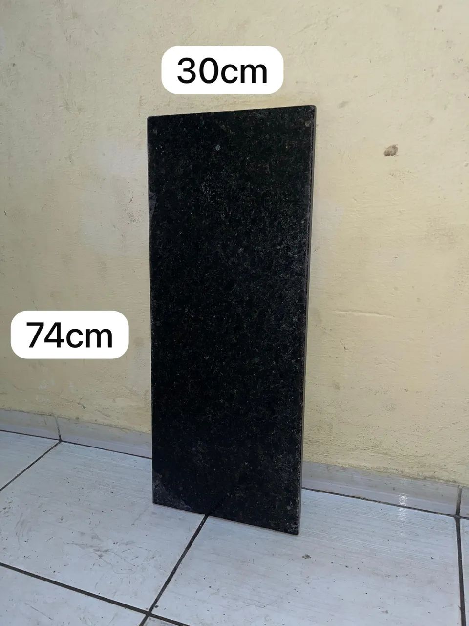 PEDRA DE GRANITO - 74cmX30cm