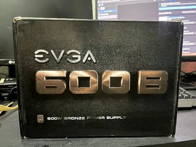 Fonte EVGA 600b 80 plus bronze
