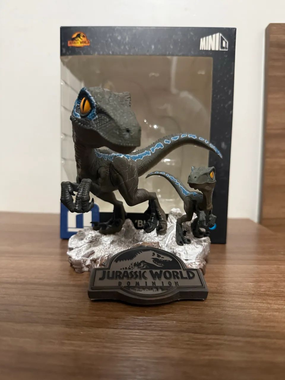 Jurassic park velociraptor blue iron studios minico