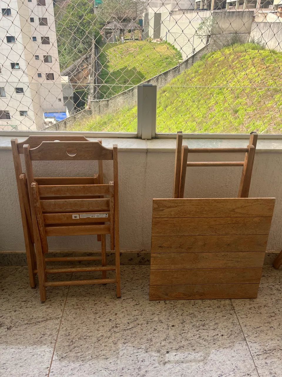 Conjunto Mesas e Cadeiras - Foto 5