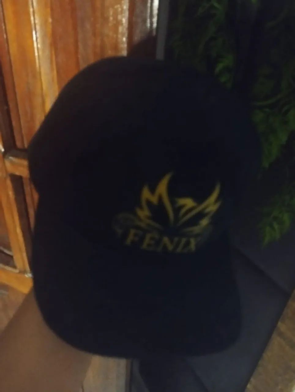 Vende- se bonés!! 