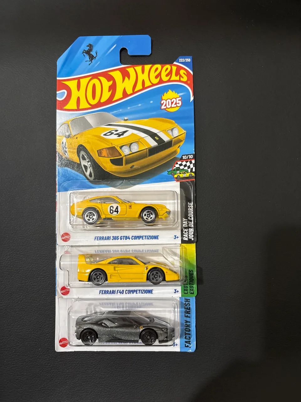 Trio Hot Wheels Ferrari Amarela e cinza 