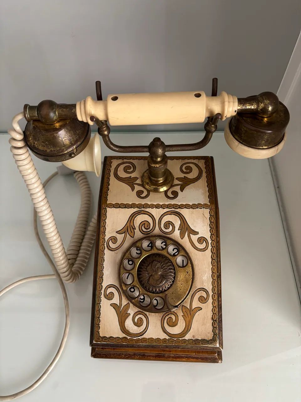Telefone Antigo dourado funcionando  - Foto 2