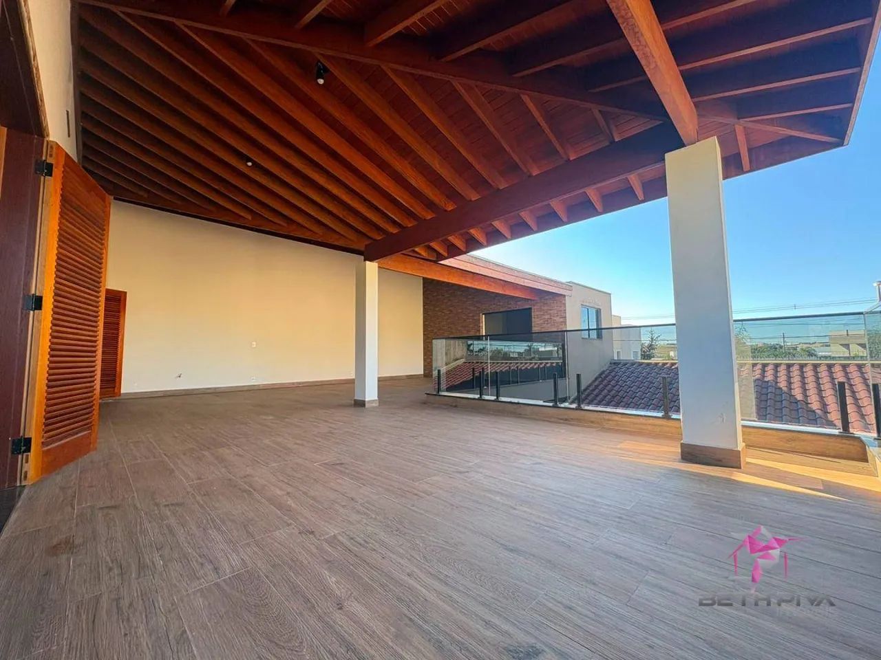 Casa com 3 Dormitórios, Suíte e Área Gourmet no Clube do Bosque  Leme/SP - Foto 4
