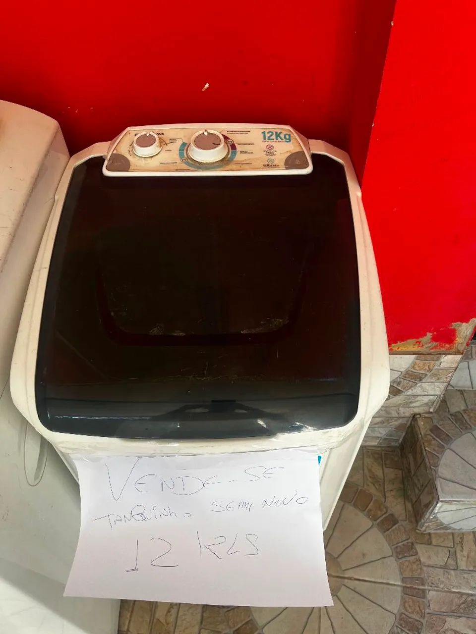 Vende máquina  e tanquinho 