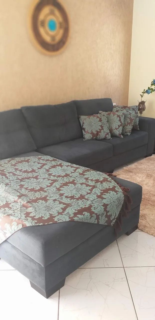 Sofa em linho cinza e madeira maciça  - Foto 3