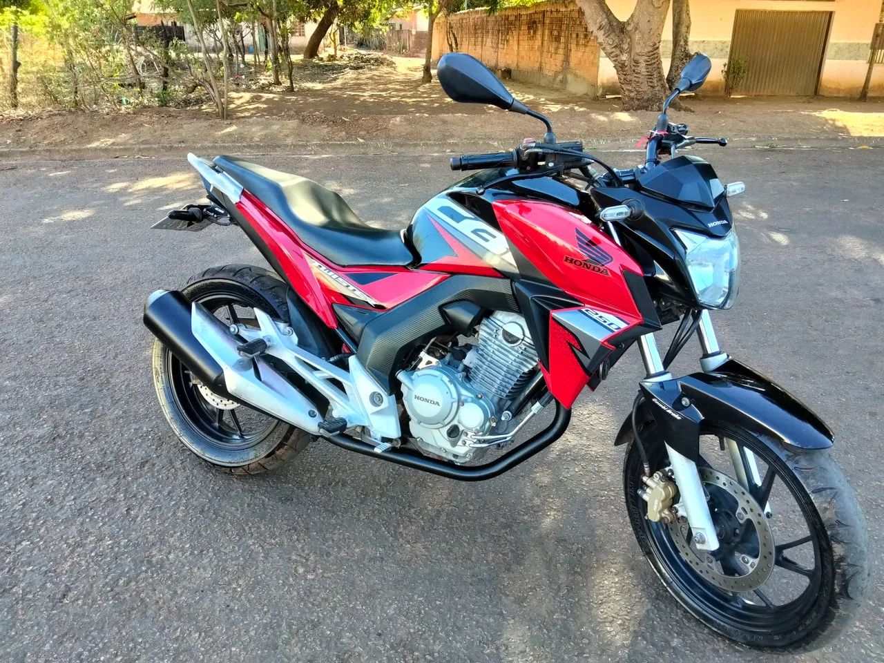 CB Twister 250 - Foto 2