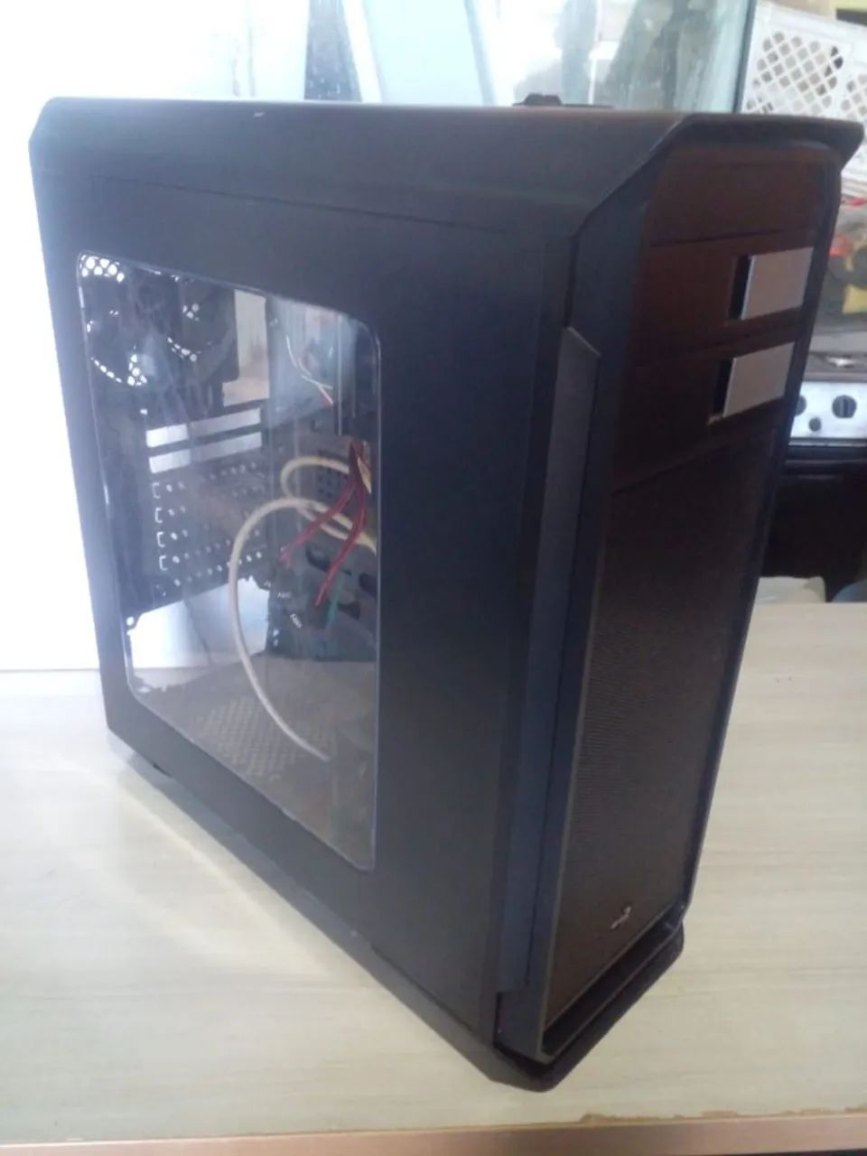 Gabinete Gamer Aero Cool Usado em Natal