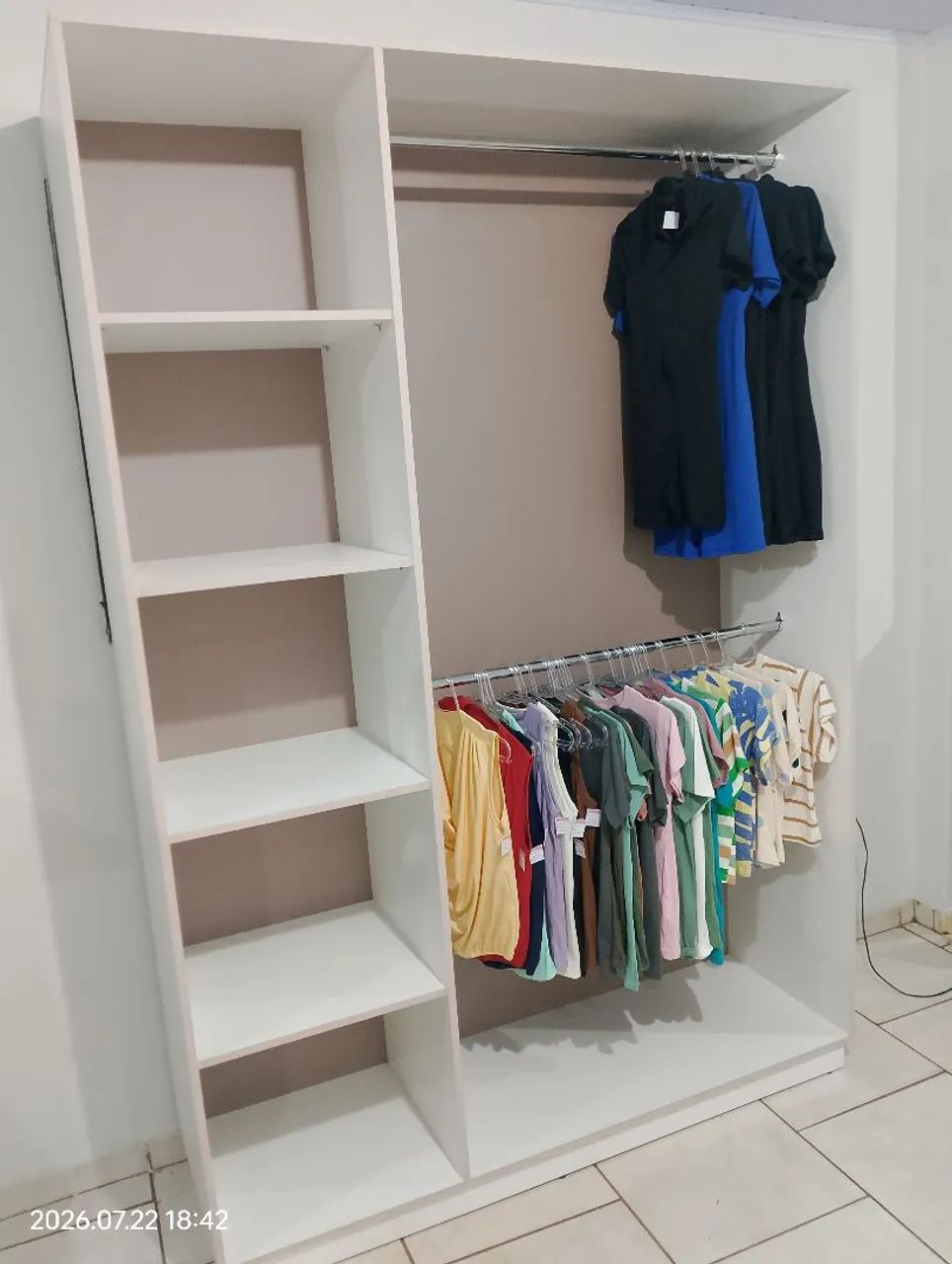 Armário para loja com colméia  - Foto 3