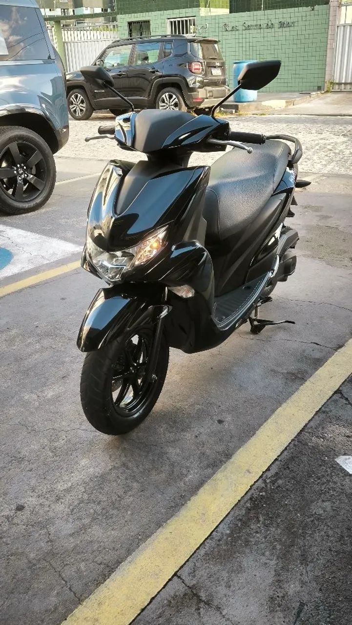 Vendo Yamaha fluo 