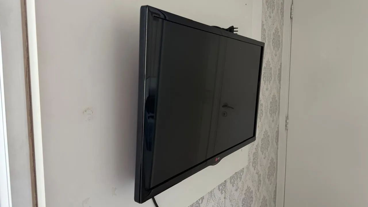 TV LG 32LN5400 LED de 32 polegadas Full HD