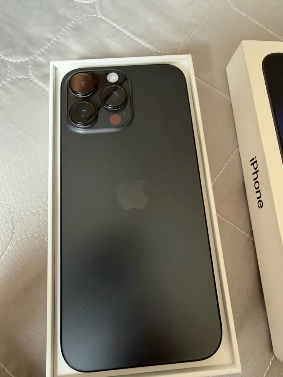 iPhone 16 pro max 256gb