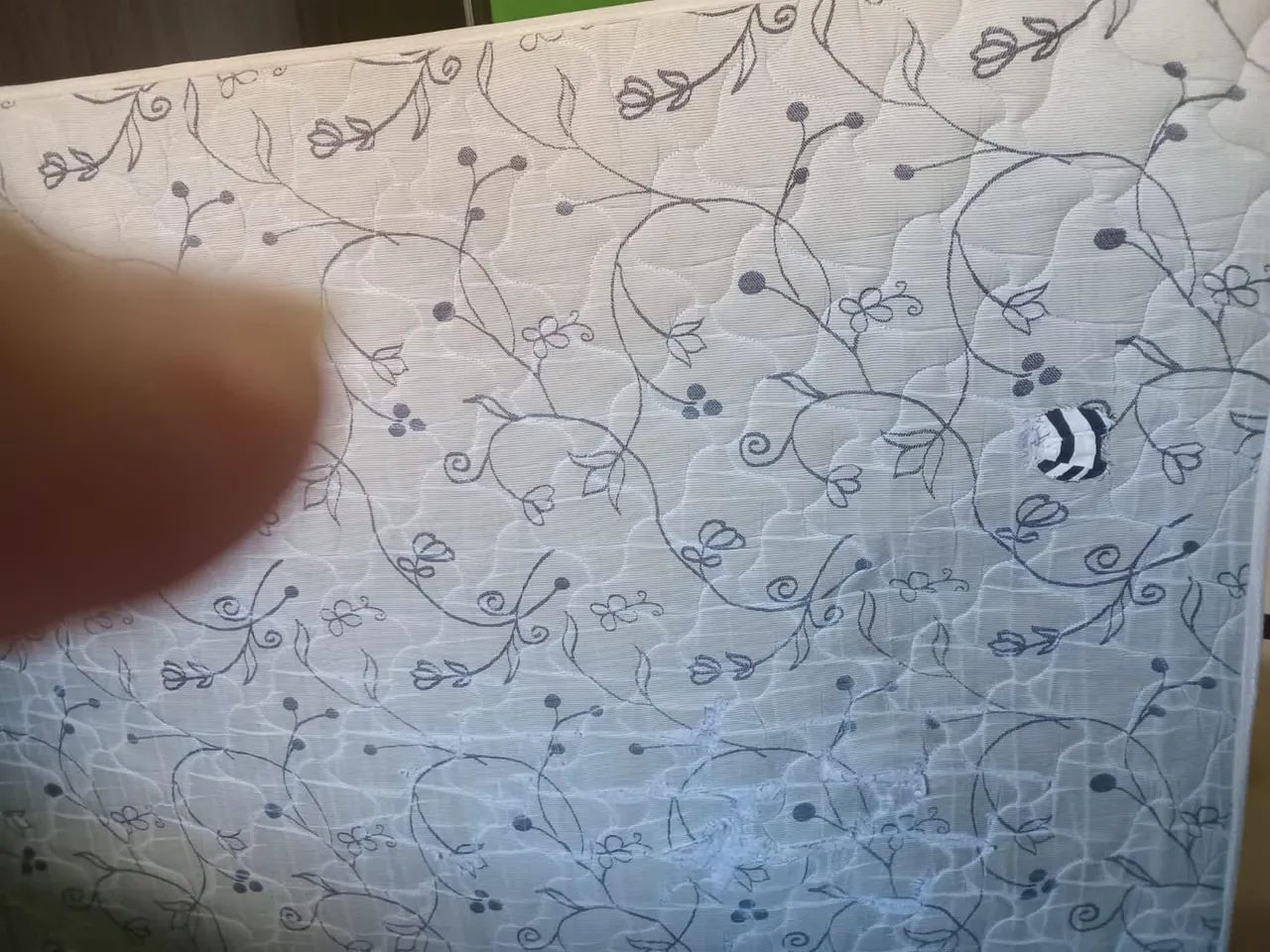 Cama box em ótimo estado 