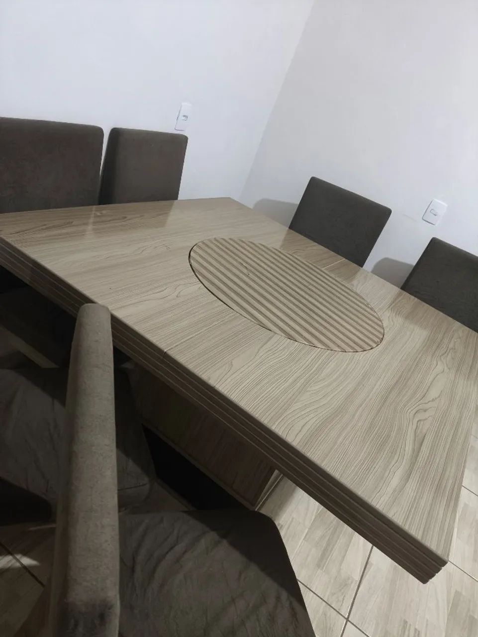 Mesa com cadeiras - Foto 4