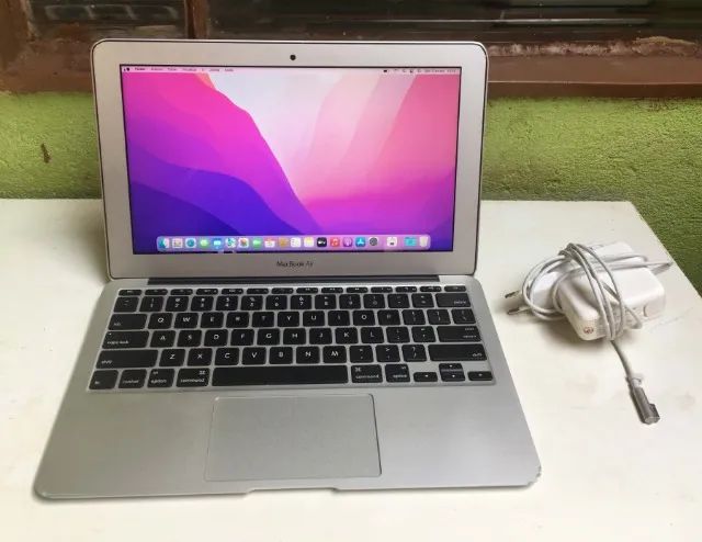 Macbook Air 2015 /4GB Ram /Core i5 /SSD 256 GB /Tela 11.1