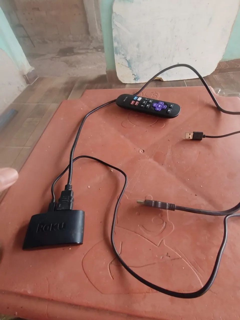 Roku TV Express com Controle e Cabos - Funcionando - Foto 2