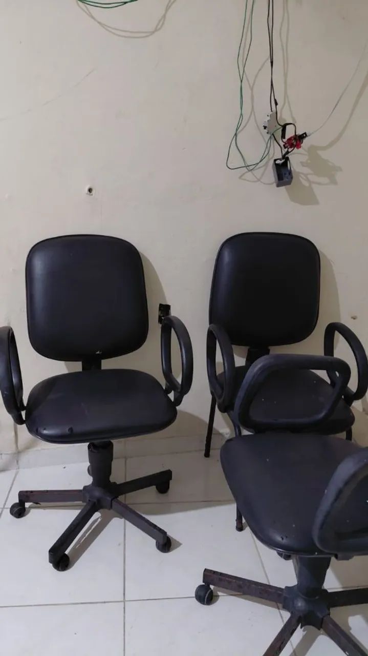 Cadeiras grandes e bom estado escritório  - Foto 2