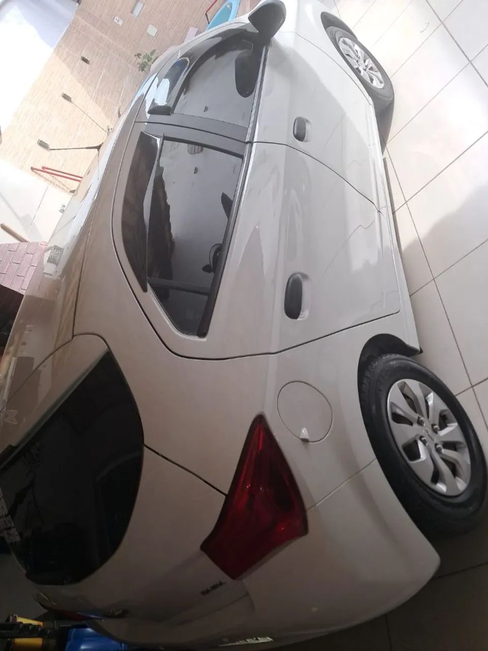   URGENTE  troco por strada ou carro utilitário Onibus V/T ( Onix joy 2020 ) - Foto 2