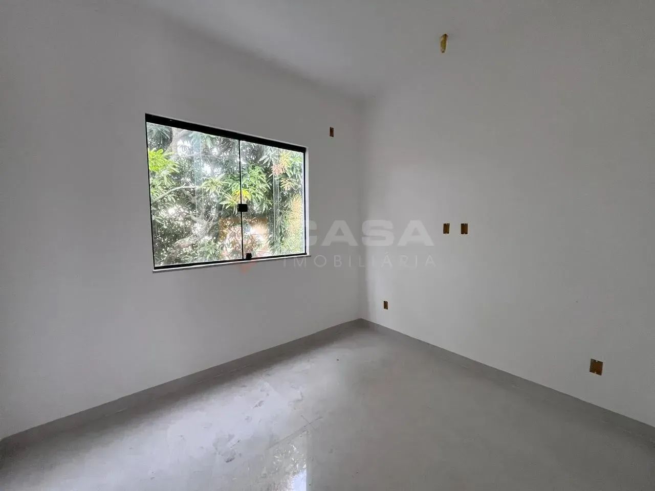 Casa Duplex de 100m² com Acabamento Refinado e Conceito Integrado na Serra - Foto 2