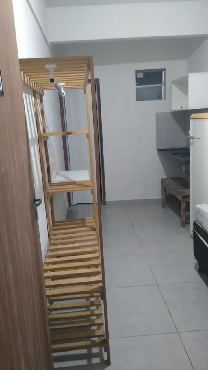 kitnet mobiliado no centro - Foto 2