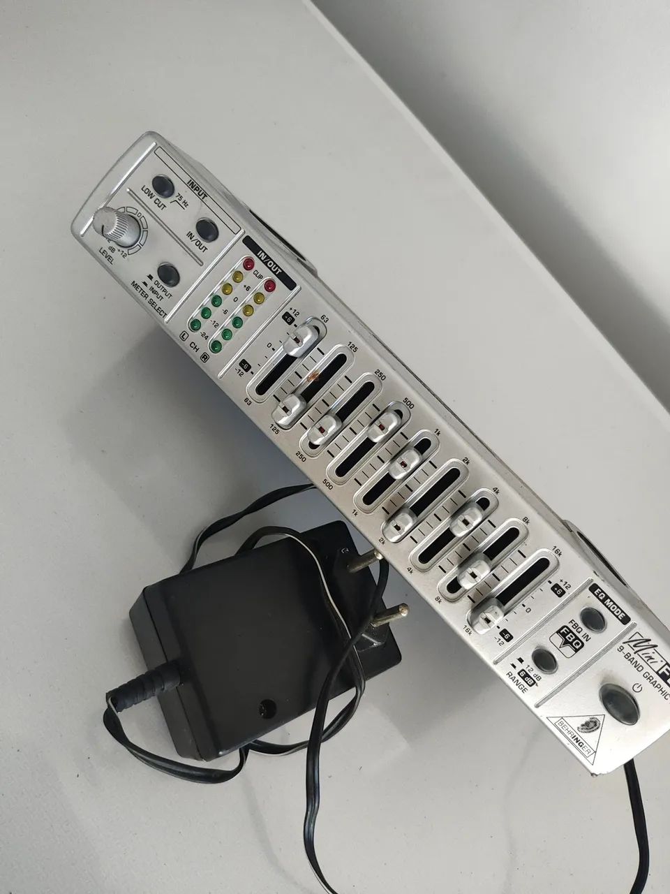 Equalizador Behringer FBQ