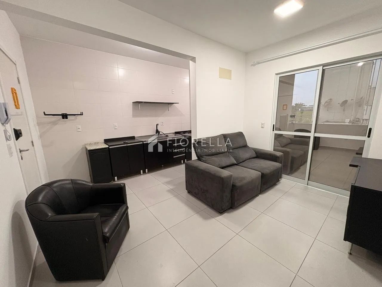 Apartamento com 02 dormitórios a 53m - Palhoça, Pedra Branca. - Foto 3