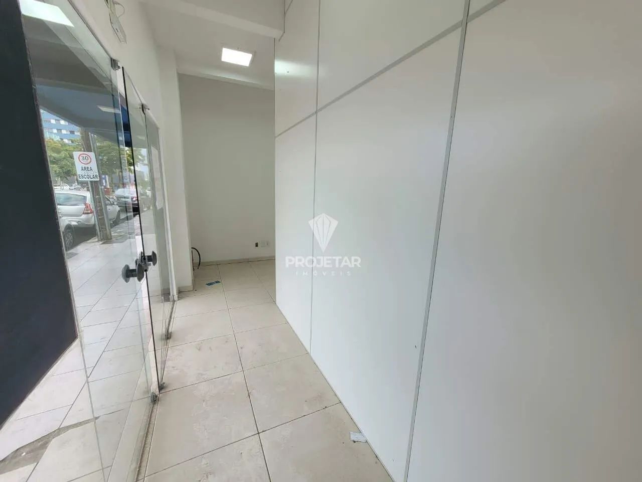 Sala Comercial Disponível Para Locação no Centro de Araranguá  SC - Foto 2