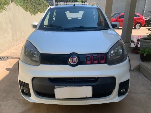 Fiat Uno Sporting 1.4 EVO Fire Flex 8V 4P 2016 - Foto 2
