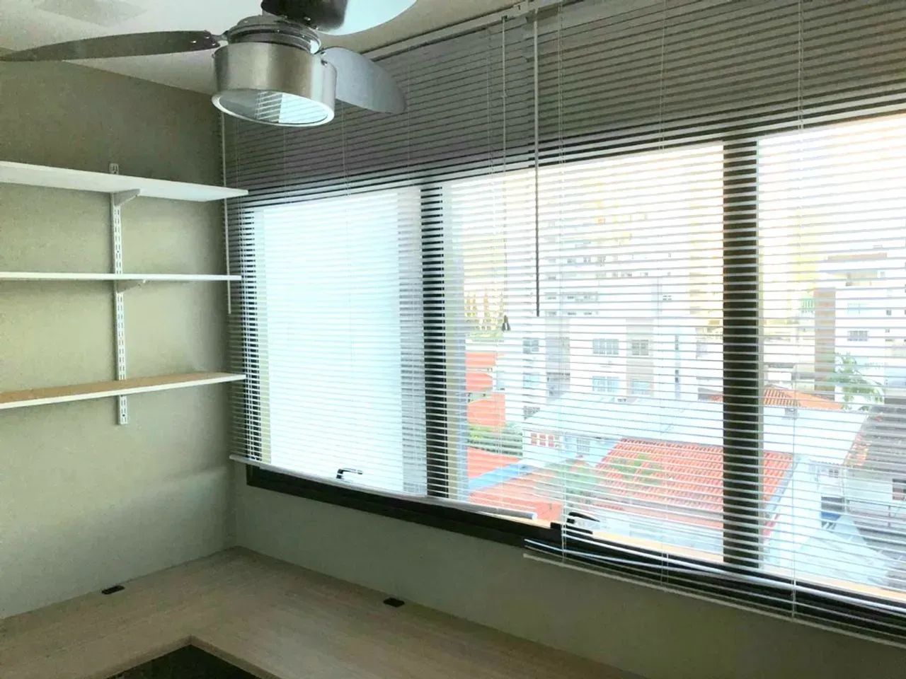 Sala comercial com garagem na Trindade - Florianópolis/SC, Ed. The Place, Rua Santa Luzia